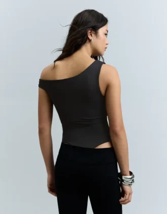 Body asymétrique à bretelles froncées