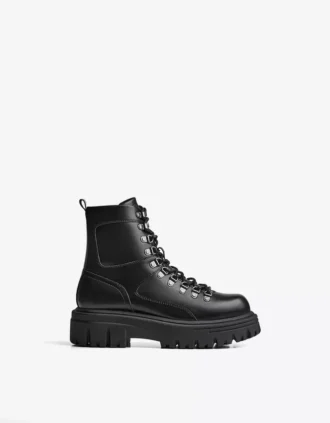 Bottines à détails métalliques – Bottines
