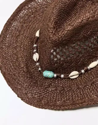 Chapeau de cowboy avec détail coquillage