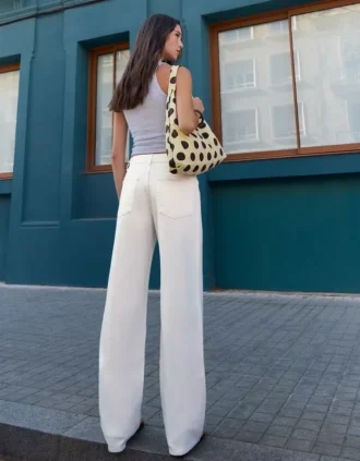 Jean droit à taille haute et jambes Wide Leg – Pantalons – Femmes