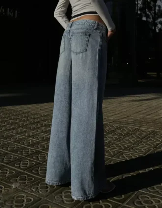 Jeans à taille basse et jambes larges – Pantalon