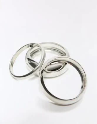 Lot de bracelets de tailles variées