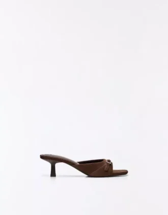 Mules à talon et boucle – Femmes