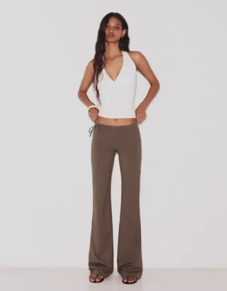 Pantalon évasé taille basse Pantalon évasé taille basse
