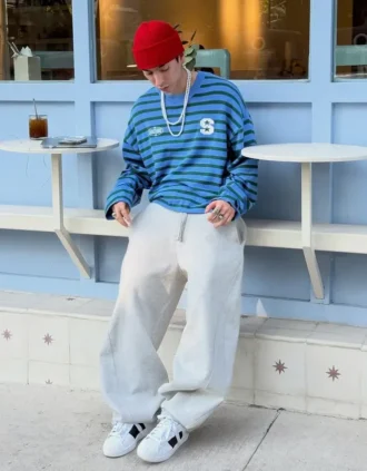 Pull ample à rayures brodé avec un fit boxy
