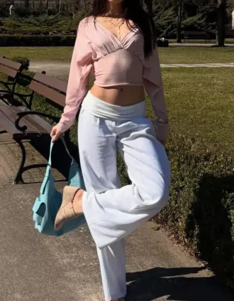 Pull à col en V avec ceinture