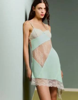 Robe nuisette en dentelle